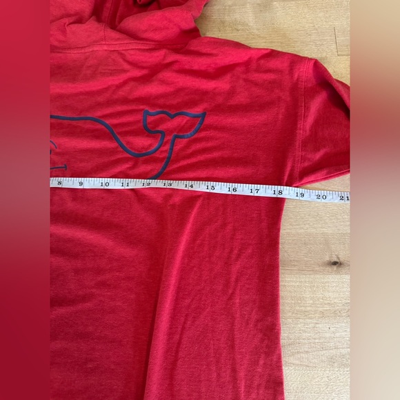 Vineyard Vines Edgartown Red t-shirt hoodie - Picture 7 of 7